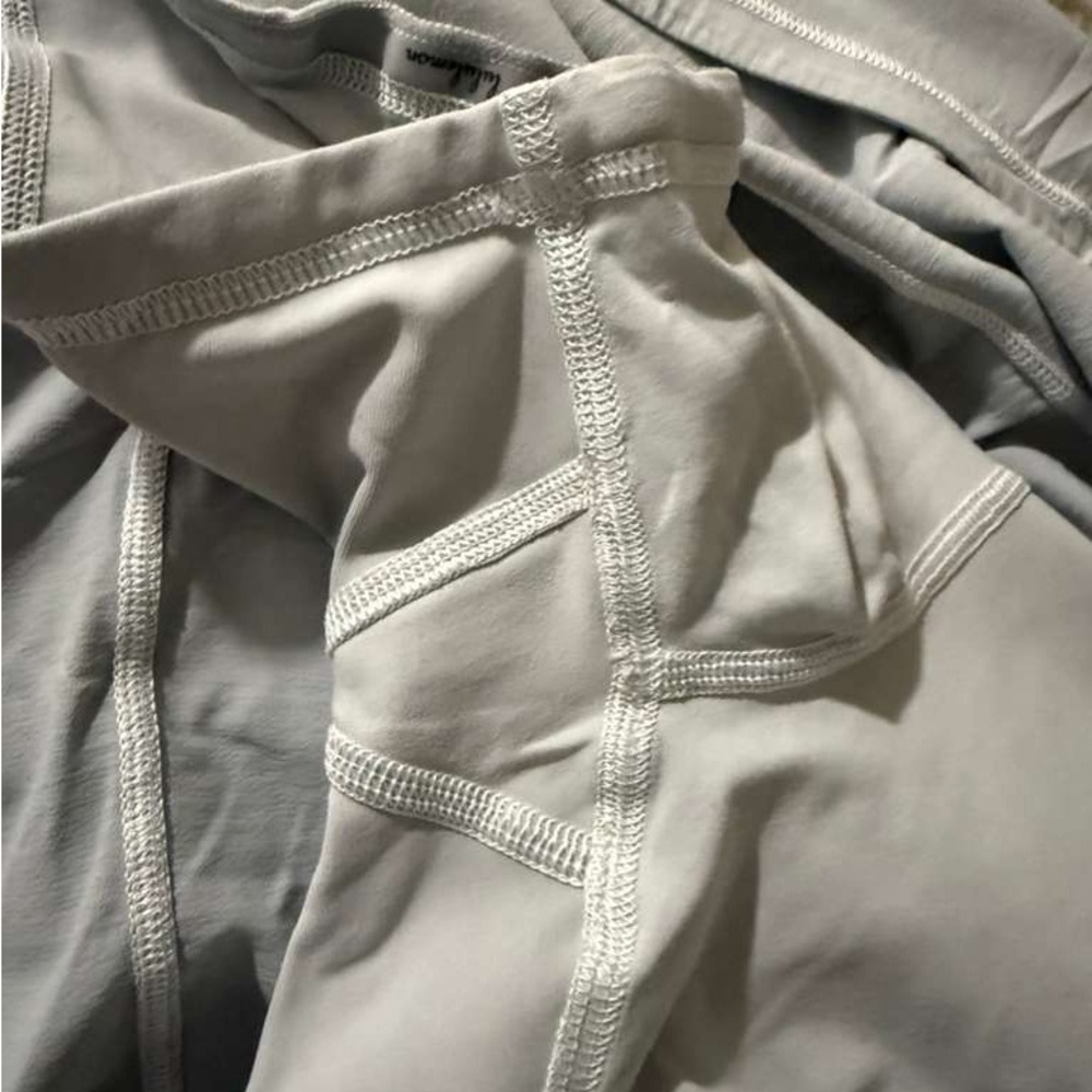 Lululemon Athletica White Textured Fabric - Picture 4 of 6